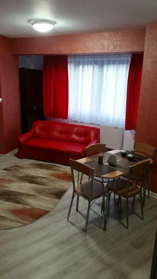 Kolonaki Domus Apartment Iasi Exterior photo