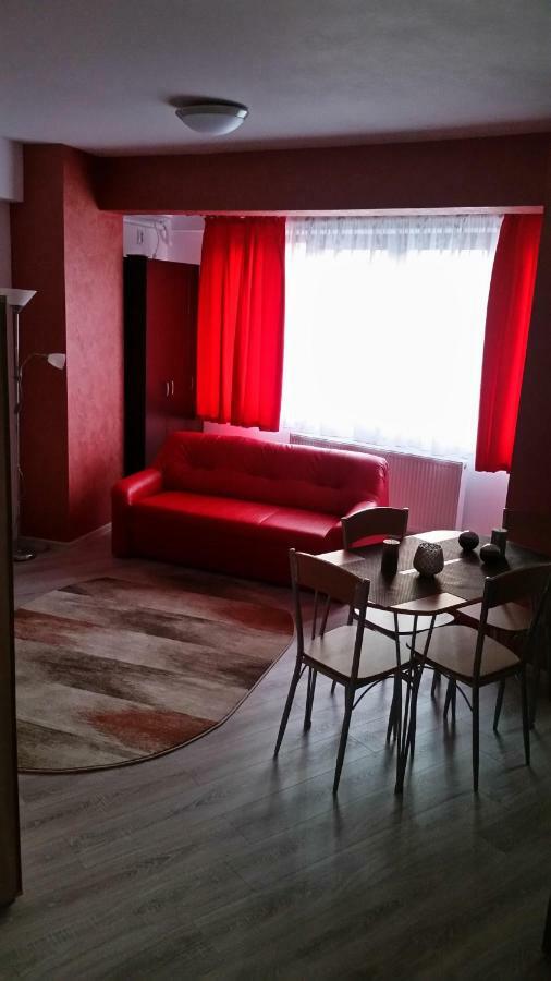 Kolonaki Domus Apartment Iasi Exterior photo