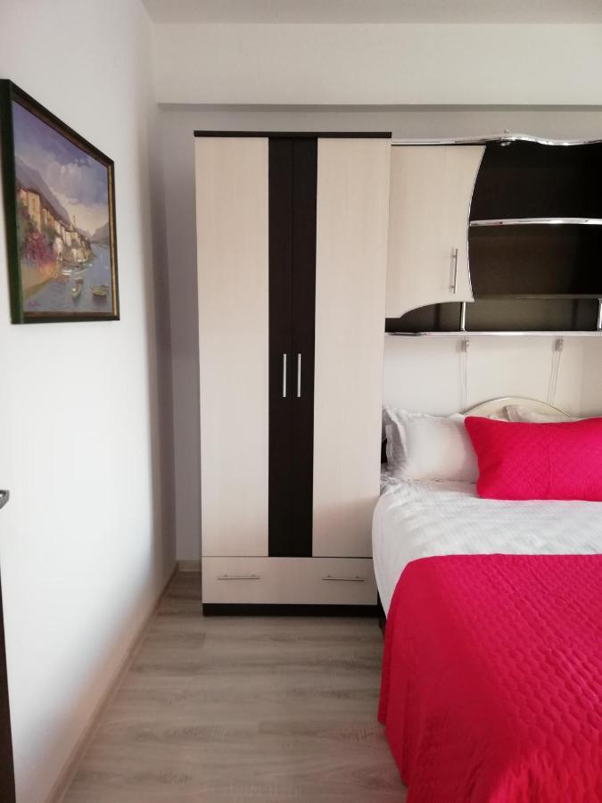 Kolonaki Domus Apartment Iasi Exterior photo